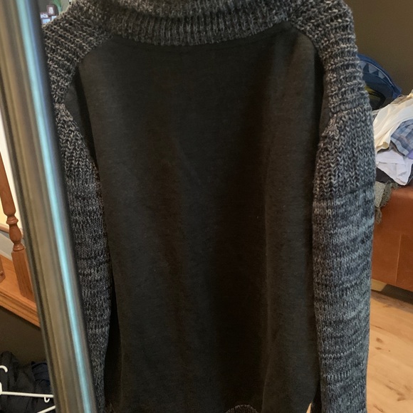 Calvin Klein sweater - knit - Picture 4 of 4